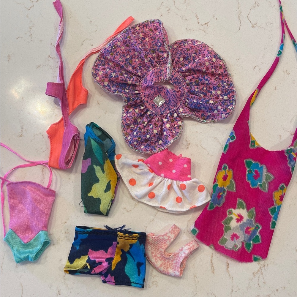 Barbie, Ken, skipper mixed fashions